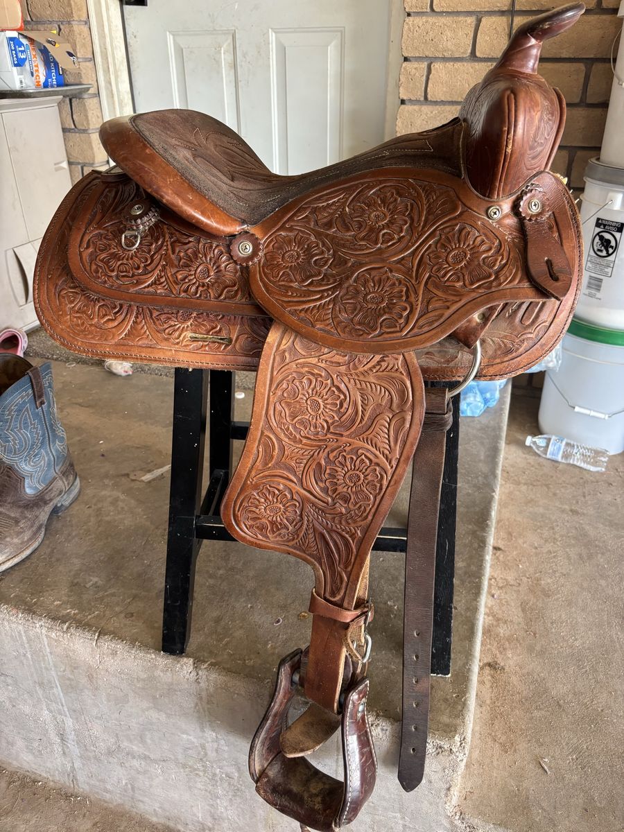 15 inch Saddle 