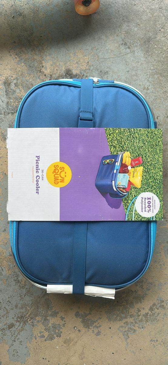 Sun Squad 36-Can Picnic Soft Cooler Bag Blue Insulated Aluminum Frame