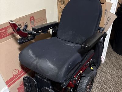Quantum Q6 Edge Power Wheelchair with Joystick Controller and Manual