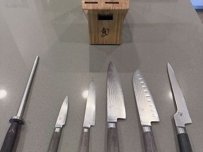 Shun Classic Knife Block Set with Wooden Storage Block and Honing Steel