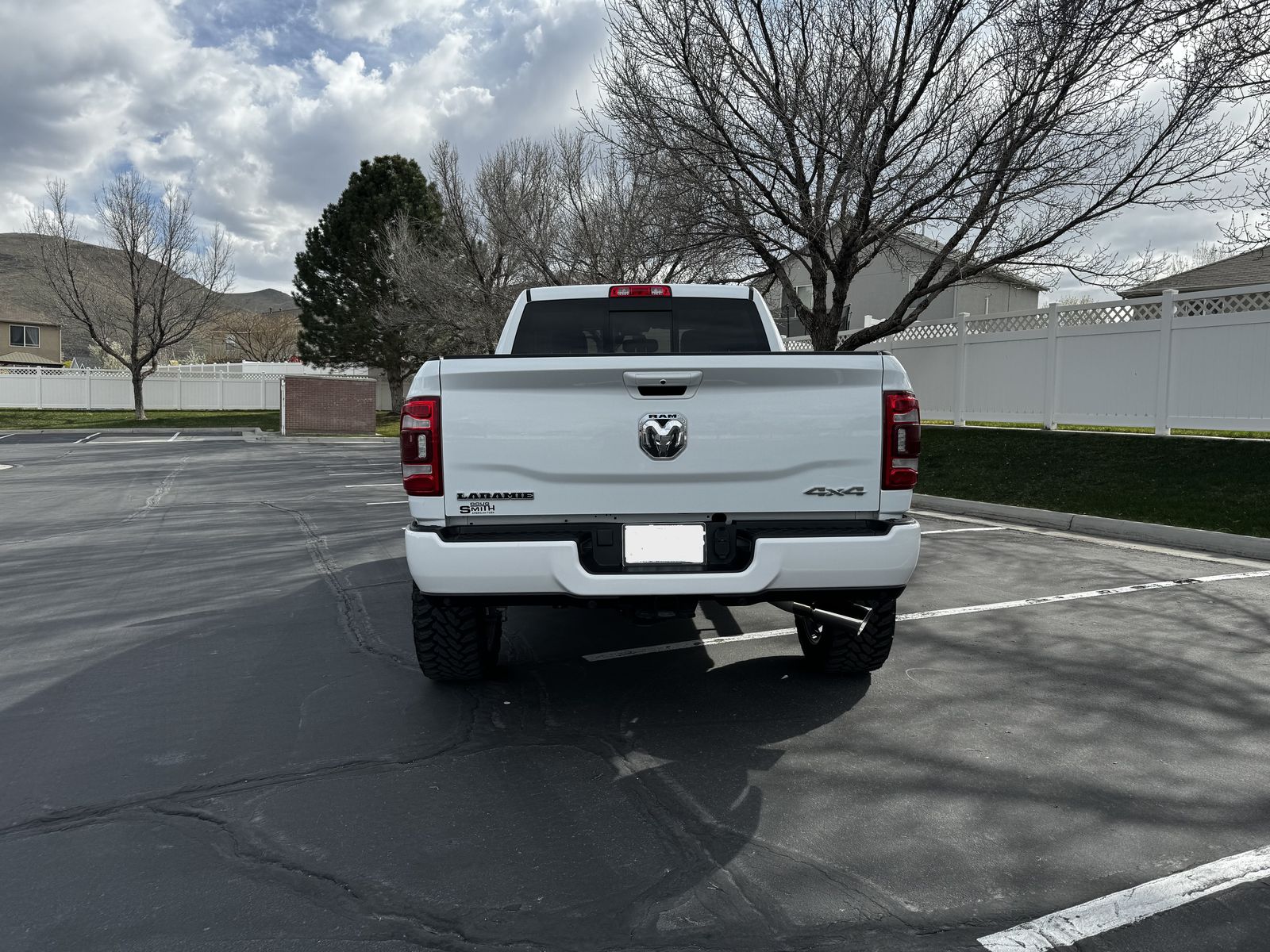 Main image 4