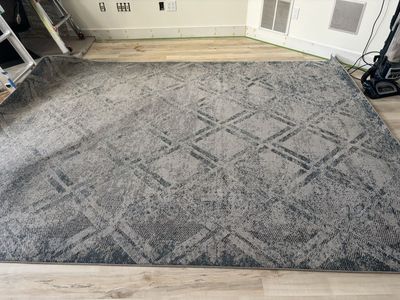 Beautiful 8 X 10’ Blue And Gray Rug
