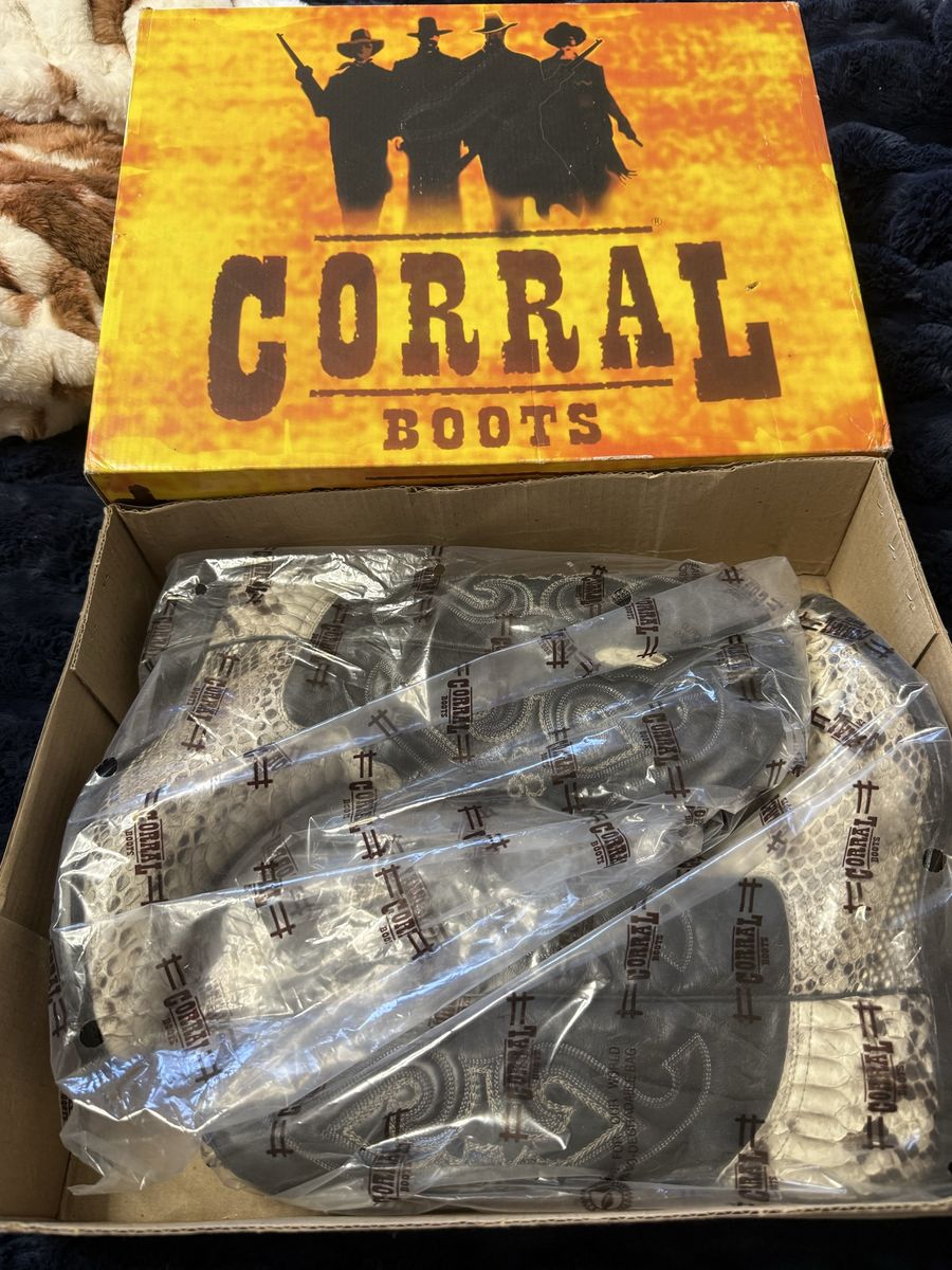 Corral Boots C 1807 Gray Python Inlay Cowboy Boots Women's Size 8.5