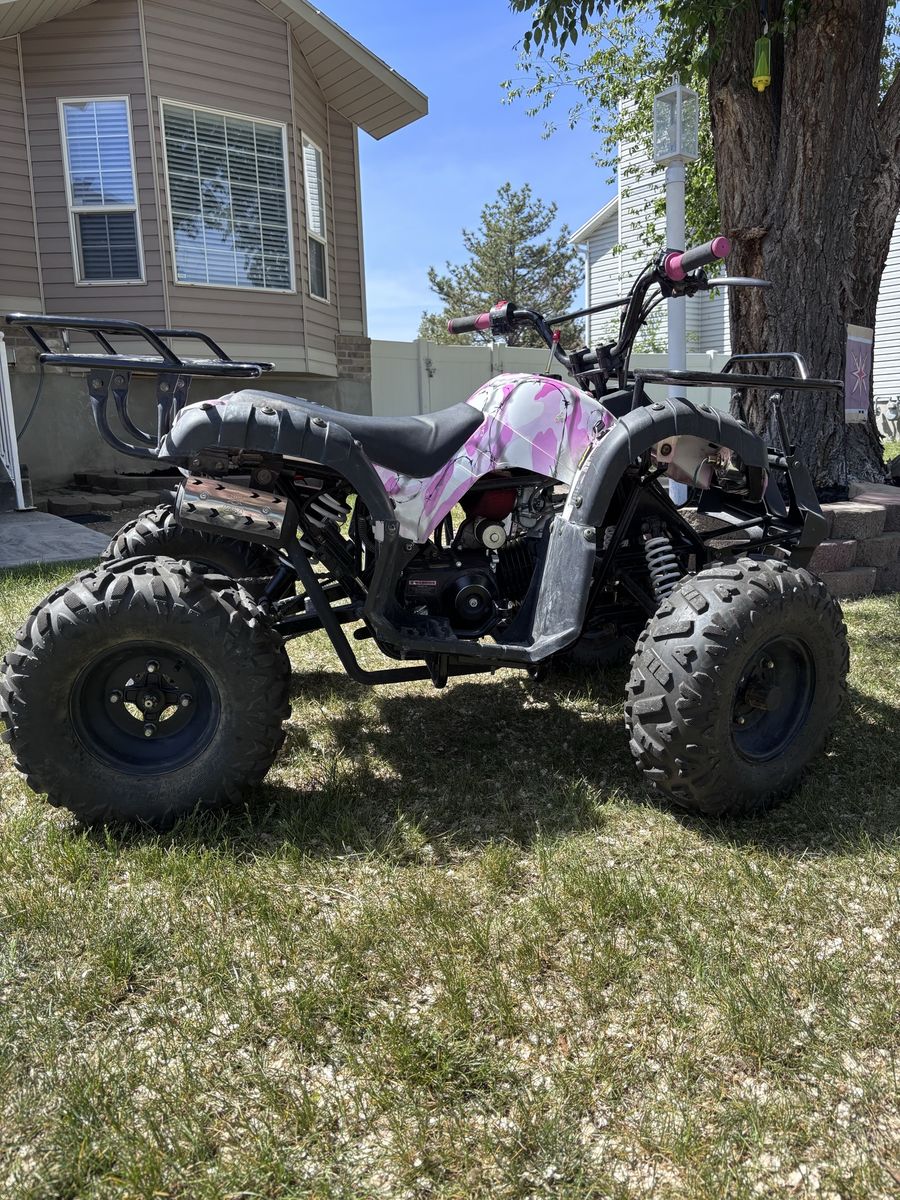 Kids 125cc Pink Camo 4-Wheeler ATV - Needs Battery, Lightly Used