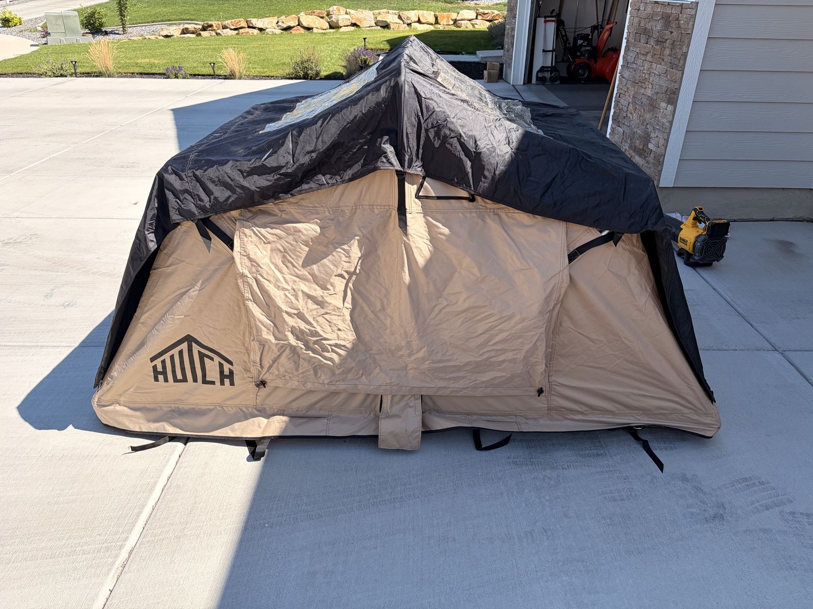 Roof Top Tent - HUTCH Prospector 2