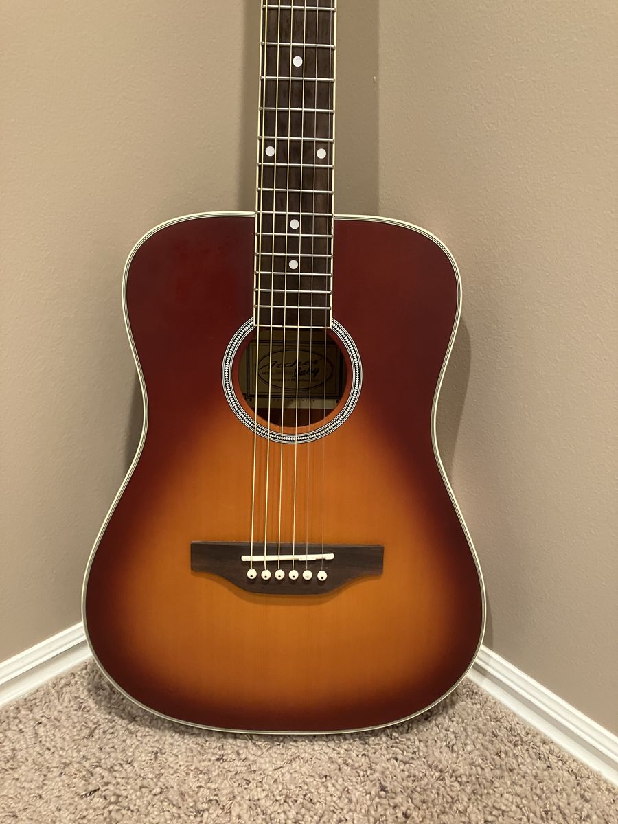 Baby Archer Acoustic, Strap, New Strings