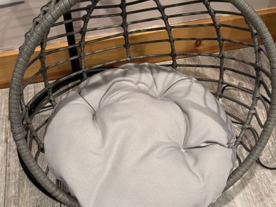 Hanging Wicker Pet Bed with Stand and Cushion