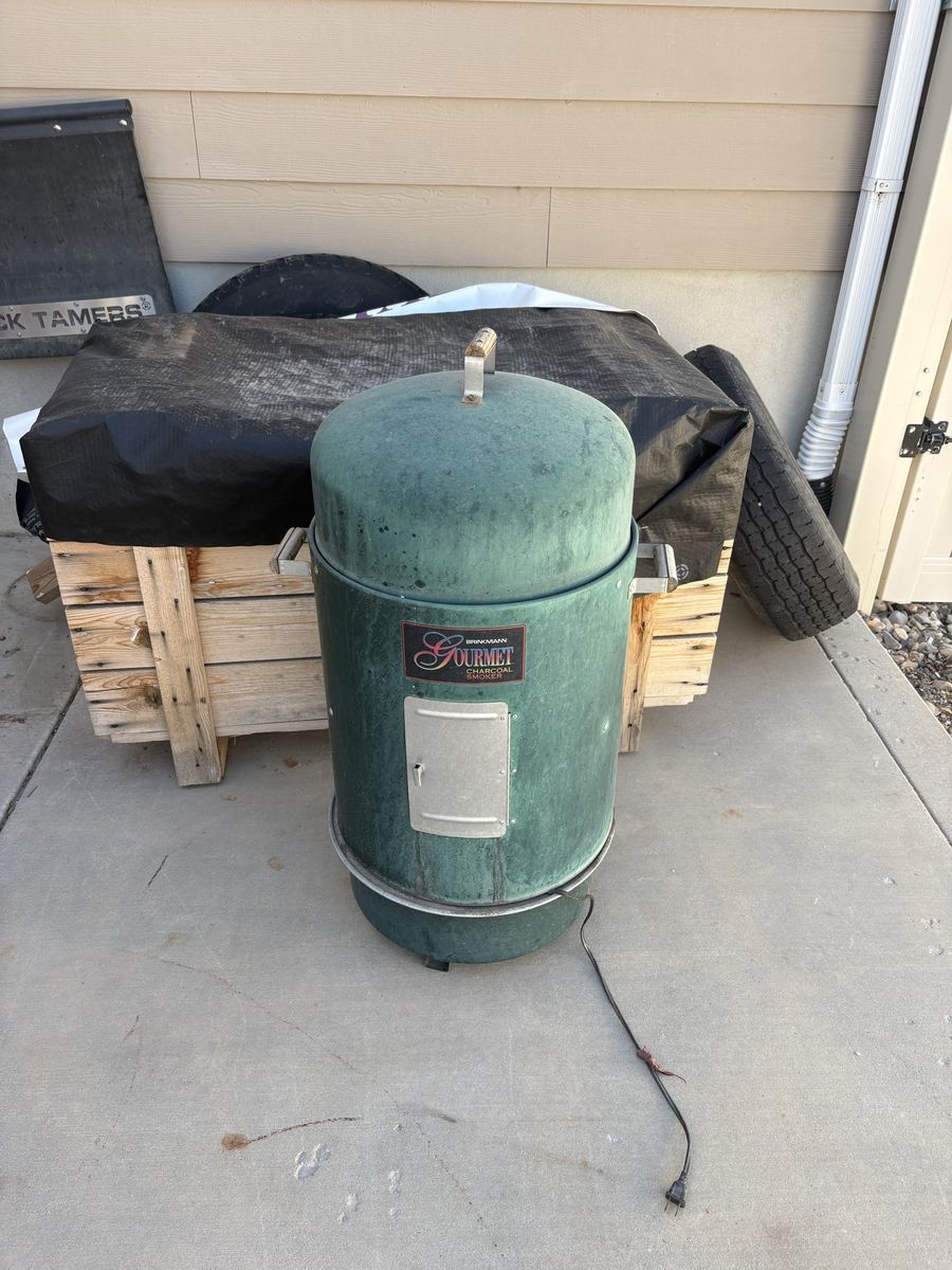 Brinkman charcoal - Electric Smoker