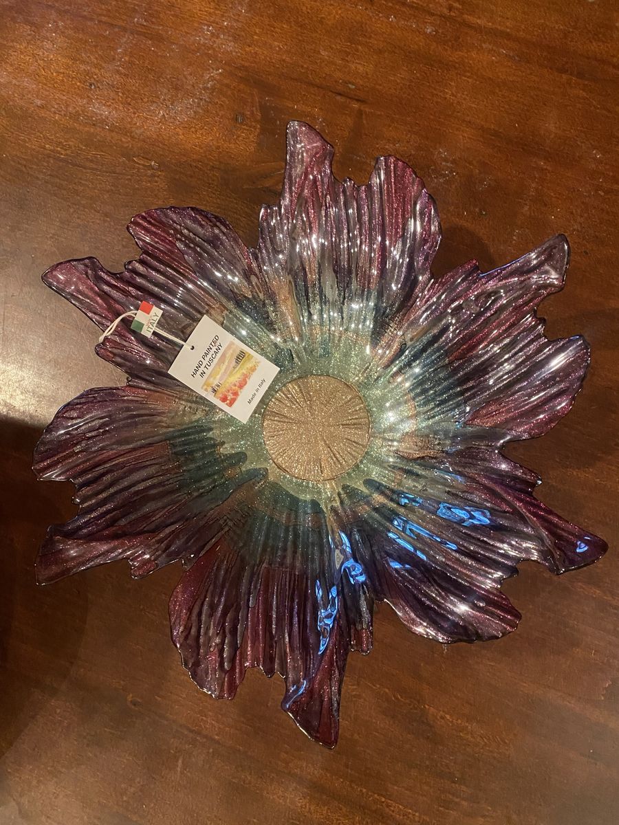 Hand Painted in Tuscany Glass Flower Shaped Decorative Bowl Purple/Blue