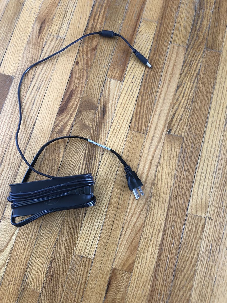 Dell laptop power adapter