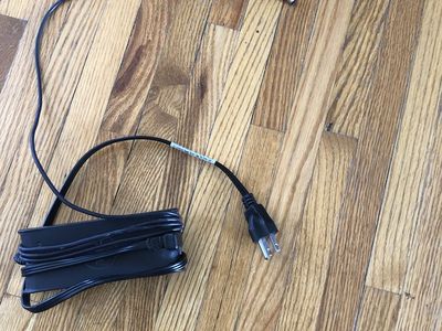 Dell laptop power adapter
