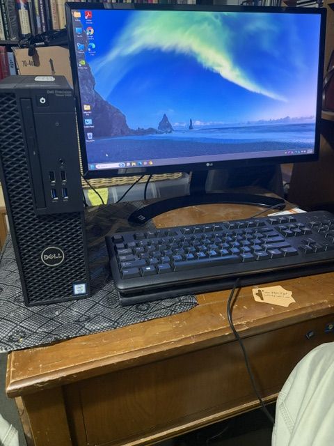 Dell Precision 3420. 3800Ghz. 32 gig RAM
