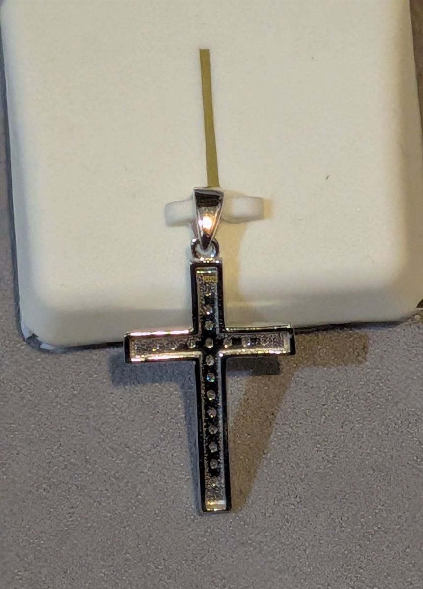 Main image 3