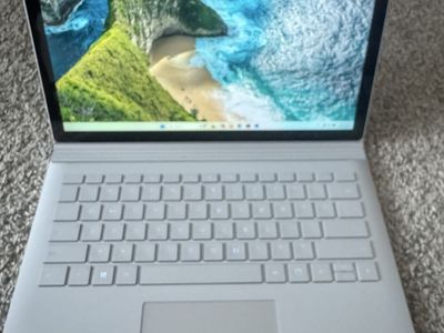 Microsoft Surface Book 2 (15-inch)