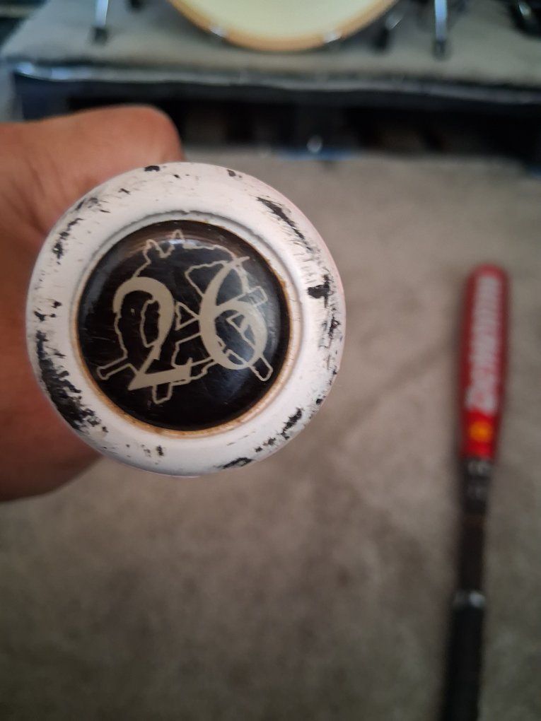 Anarchy 240 Twelve 26-oz Softball Bat Nice!