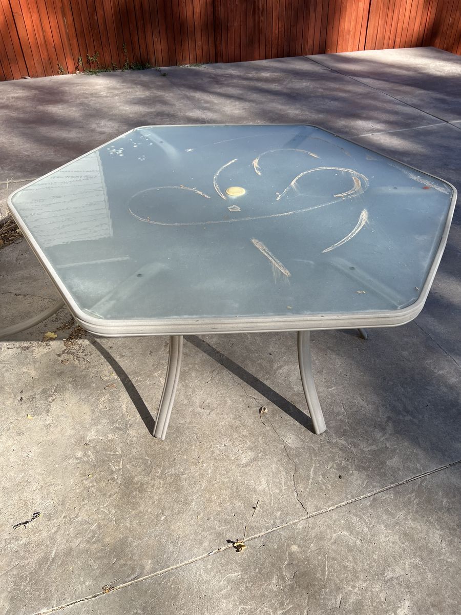 Free Patio Table