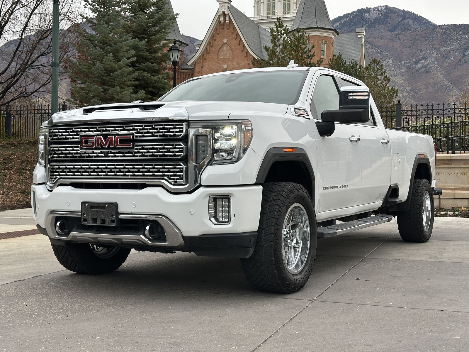 2020 GMC Sierra 3500HD Denali