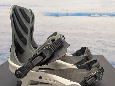 Used Ride C-8 Medium Gray/White Snowboard Binding