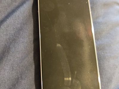 Samsung Galaxy S22 5G 128GB Unlocked Android Smartphone - Light Violet - Cracked Screen, Unlocked orig T-Mobile