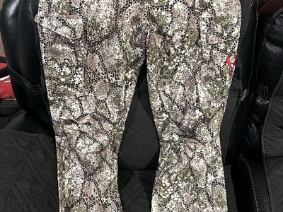 Badlands algus pant size medium tall