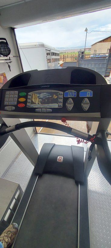 Main image 4