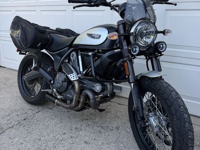 2015 Ducati Scrambler – 5,700 Miles – Loaded w/ Upgrades
