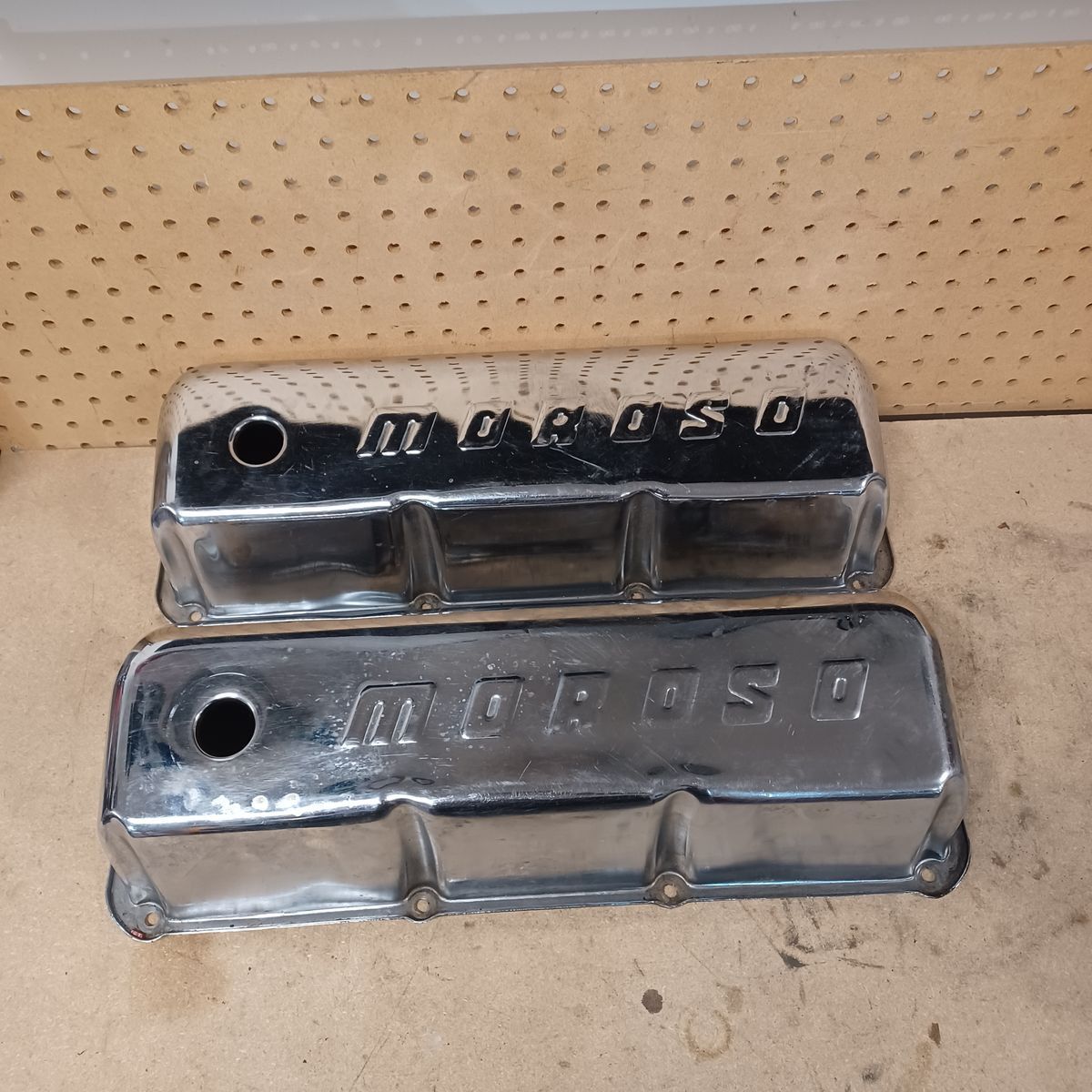 Moroso Ford valve covers