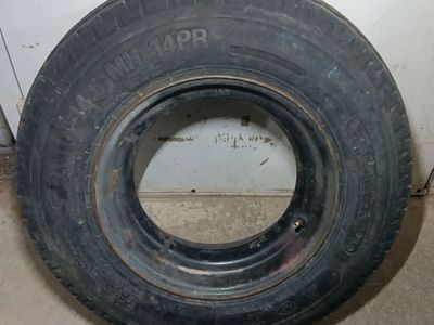 14.5 inch Trailer Wheel and Tire Load G 14 Ply Tire