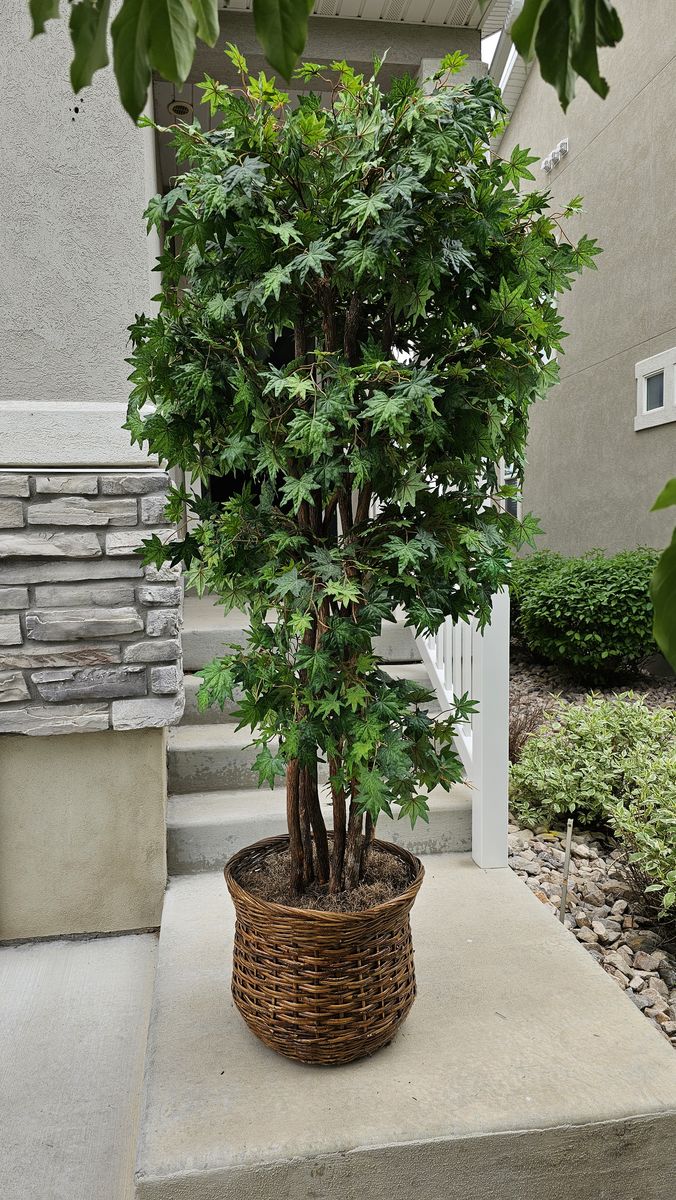 Free fake Tree