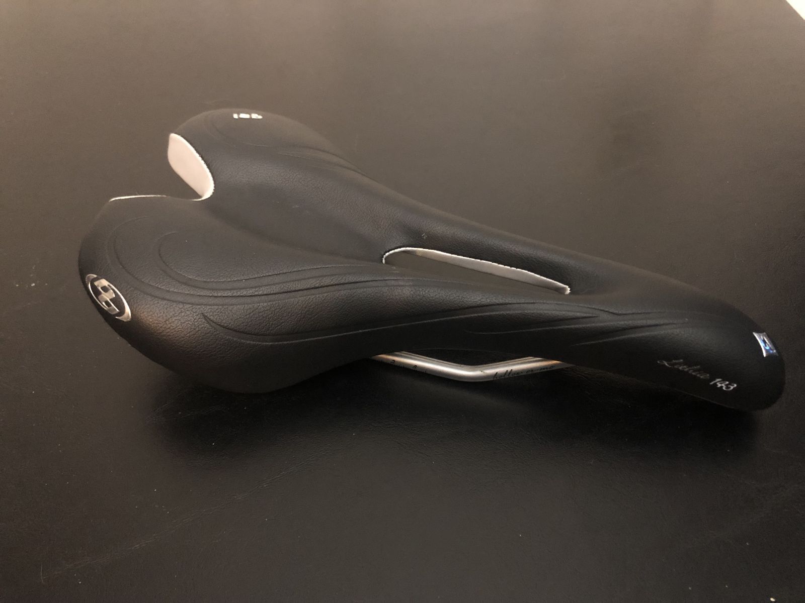 Womens Specialized Lithia 143 Road Saddle Bike Seat