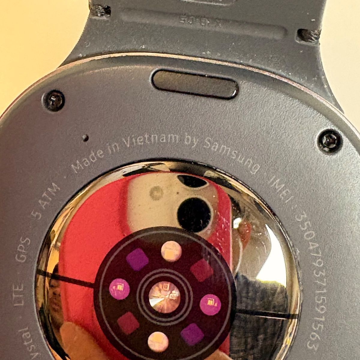 Main image 6