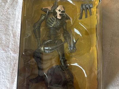 WARHAMMER 40K Necron Flayed One-Mcfarlane Toys