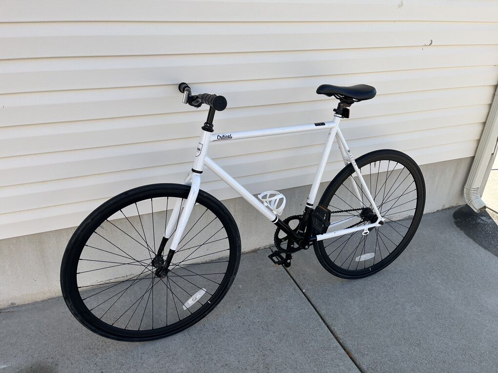 Critical Harper Fixie/Single Speed Bike Bicycle