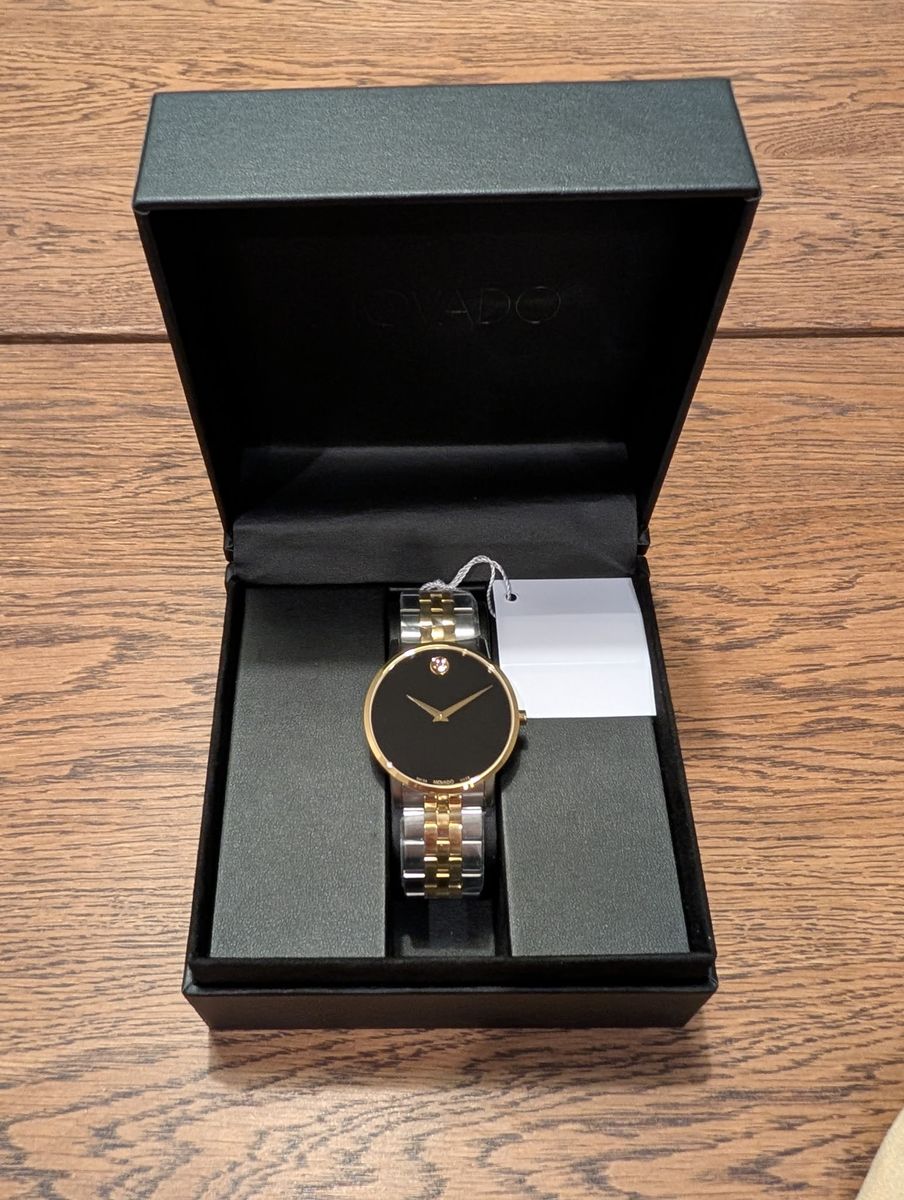 Brand New Movado Watch - 40mm - Two Tone - Black Museum Dial - 07.1.19.1462