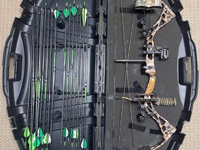Elite Archery GT500 Bow – Includes 18 Arrows, Quiver, Case, Sight, Etc.