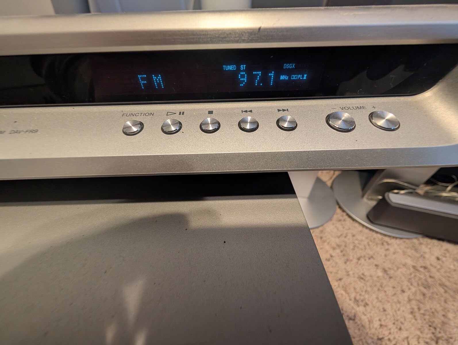 Sony HCD-FR9 CD/DVD Home Theater System Player