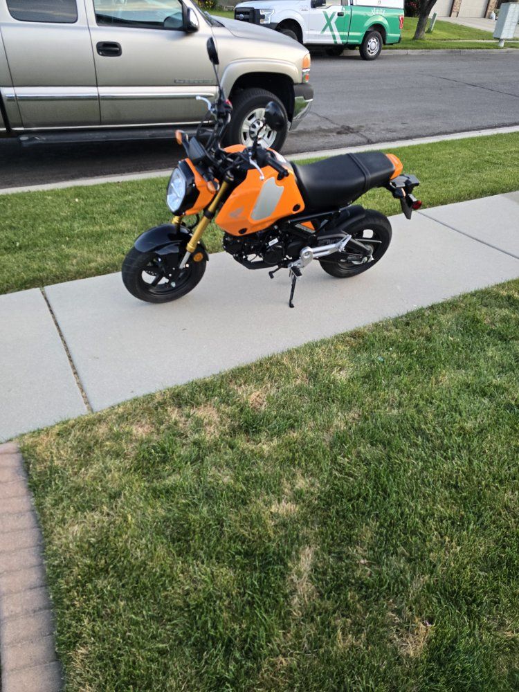 2024 Honda Grom 125cc 128 miles stock