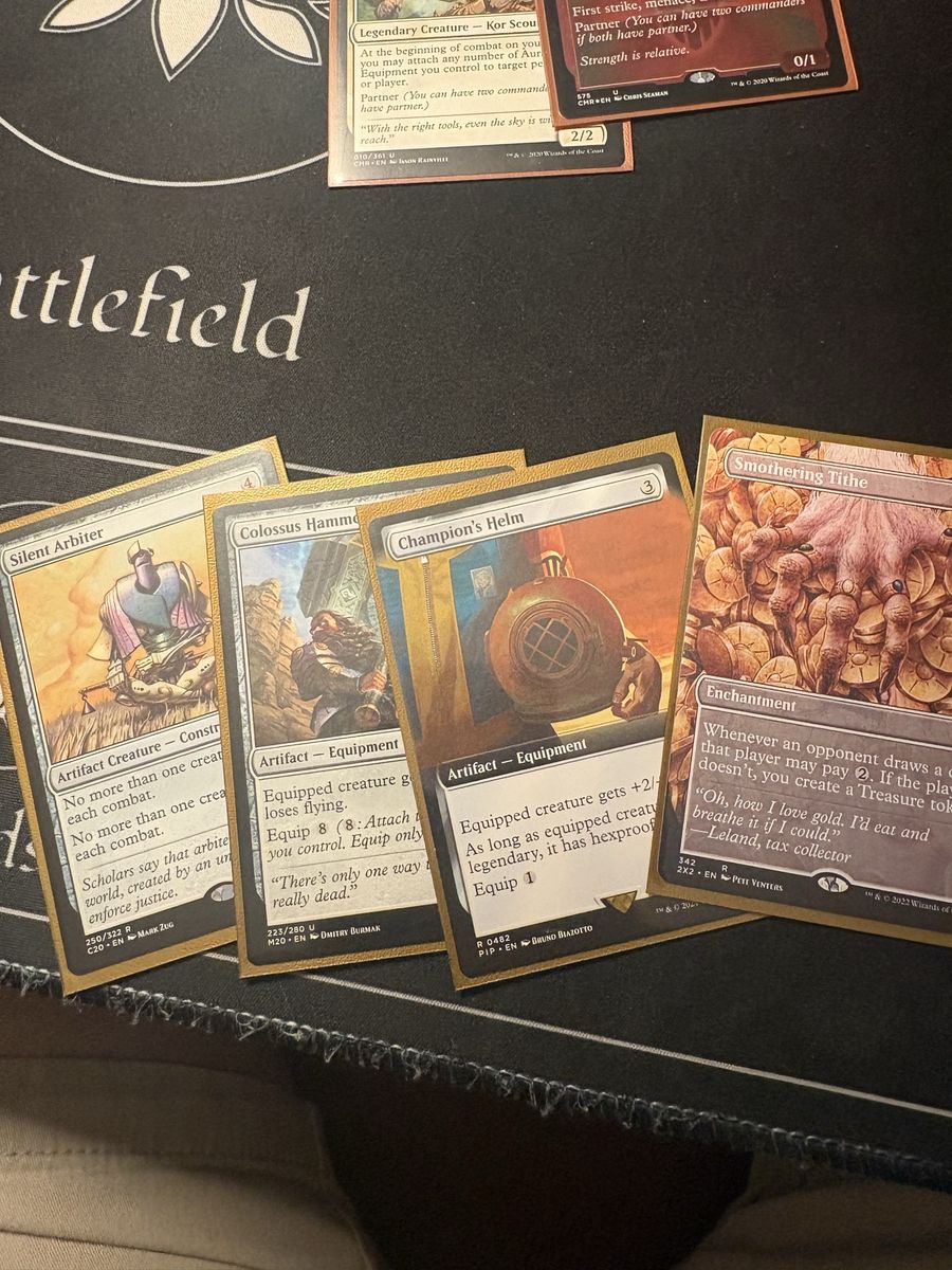 Magic: The Gathering Commander Deck, Boros Equipment Voltron with Box & Sleeves