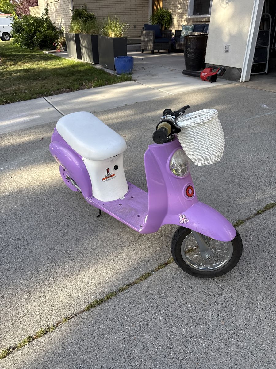 Razor pocket mod betty