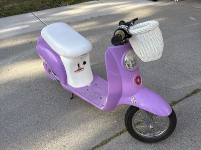 Razor pocket mod betty