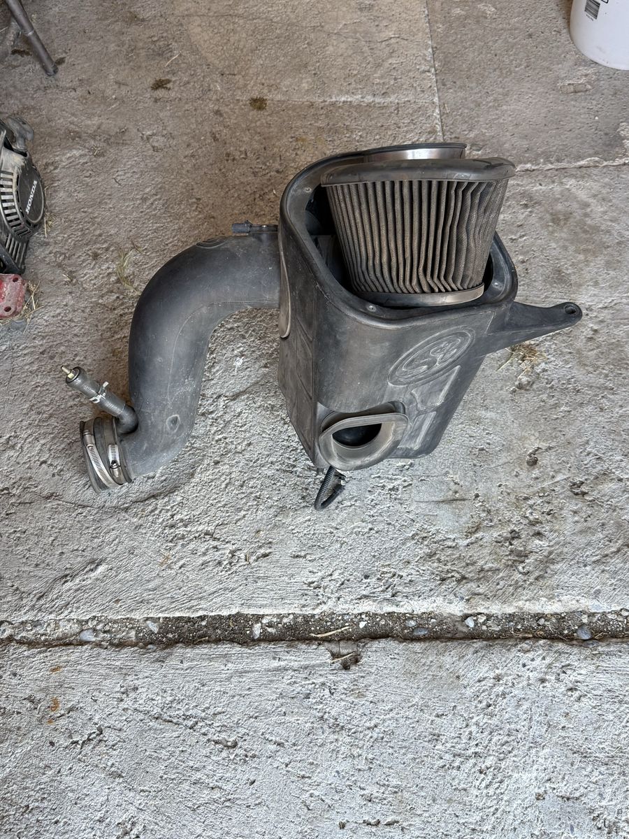 S&B Cold air intake with ram active air