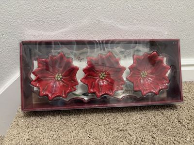 New Holiday Poinsettia 4-Piece Ceramic Condiment Set with Tray