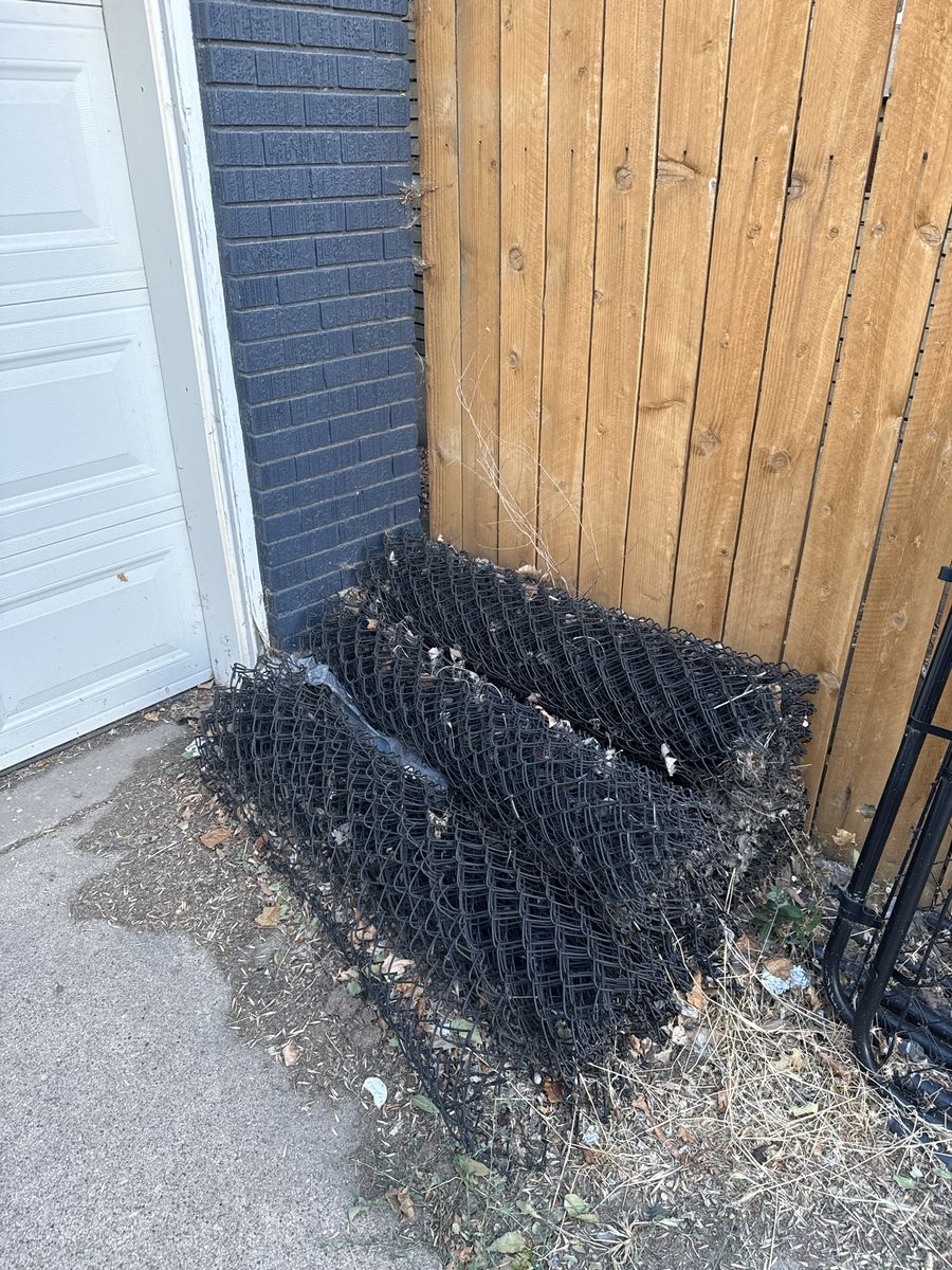 Black Chain Link Fence Materials - Rolls, Gates, and Metal Posts