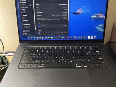 Like New MacBook Air 16 GB 16 Screen *extras*