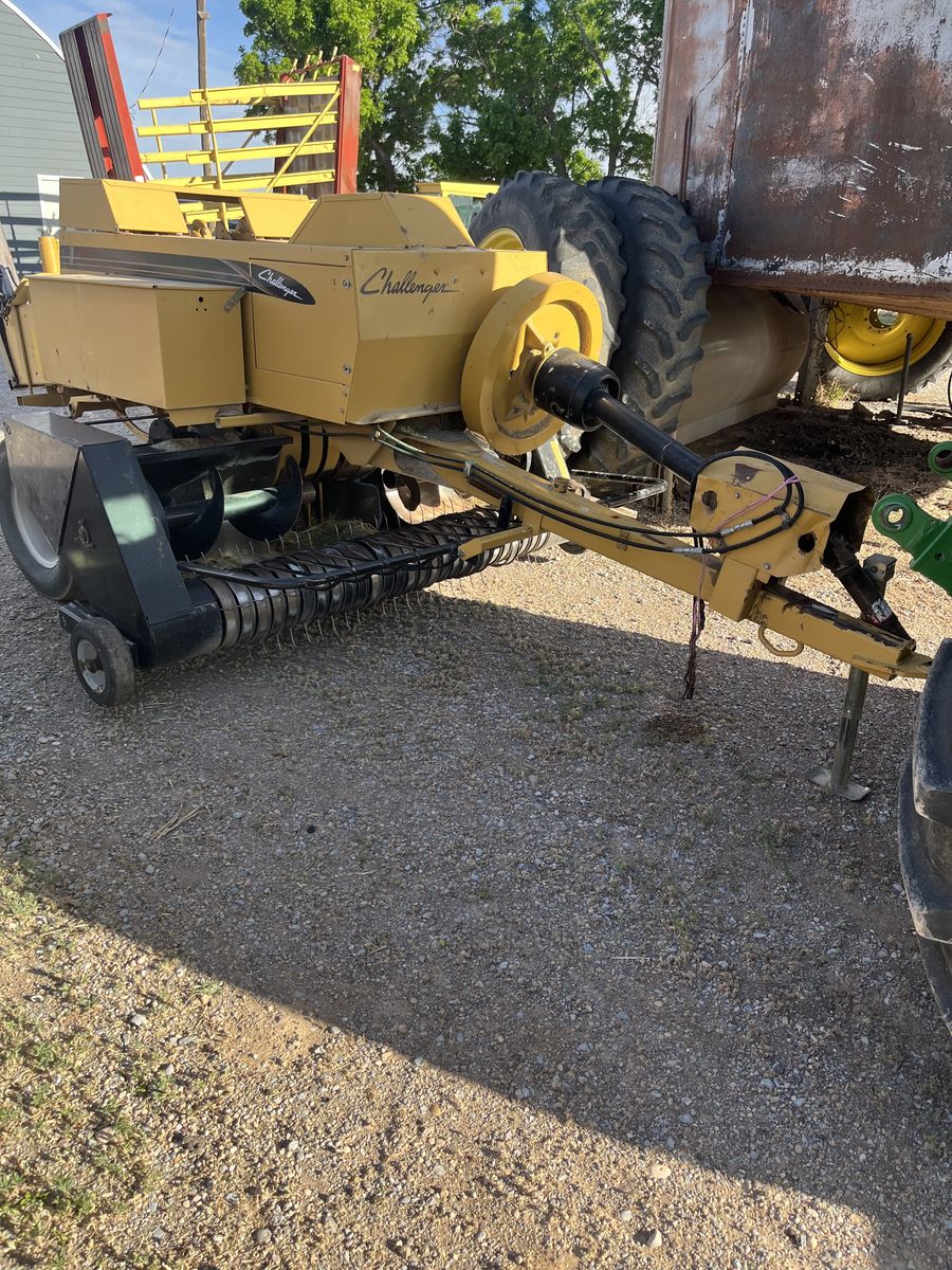 2005 Challenger SB44 small baler