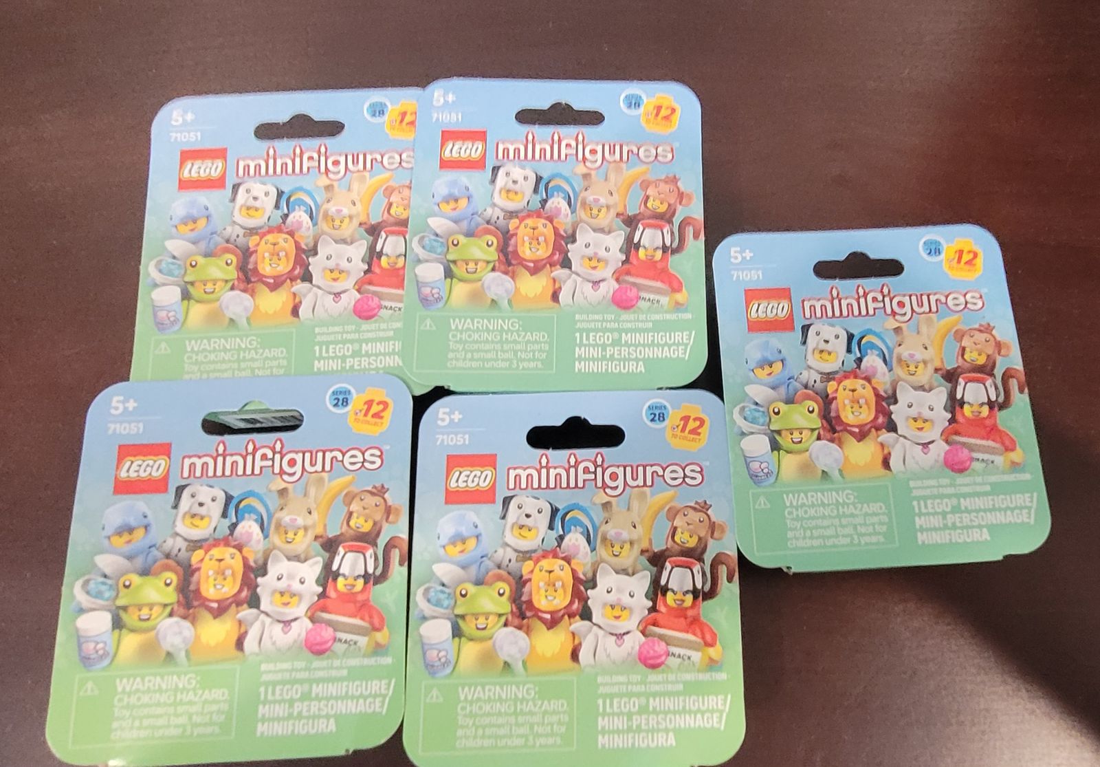 9 New sealed Lego Series 28 minifigures all for $80