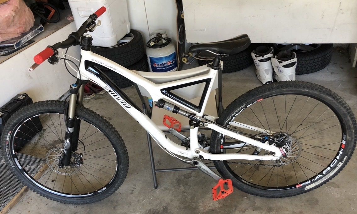 Specialized Stumpjumper Full Suspension Mountain Bike - White/Black with FOX shocks