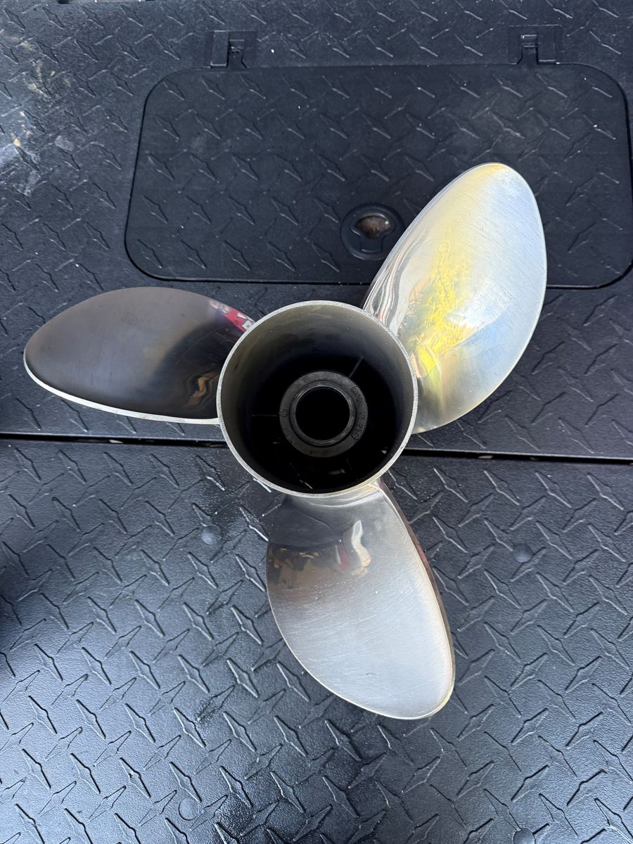 Mercury Tempest Plus Prop