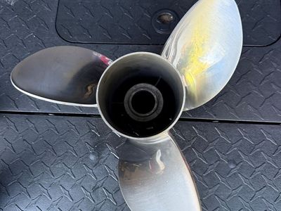 Mercury Tempest Plus Prop