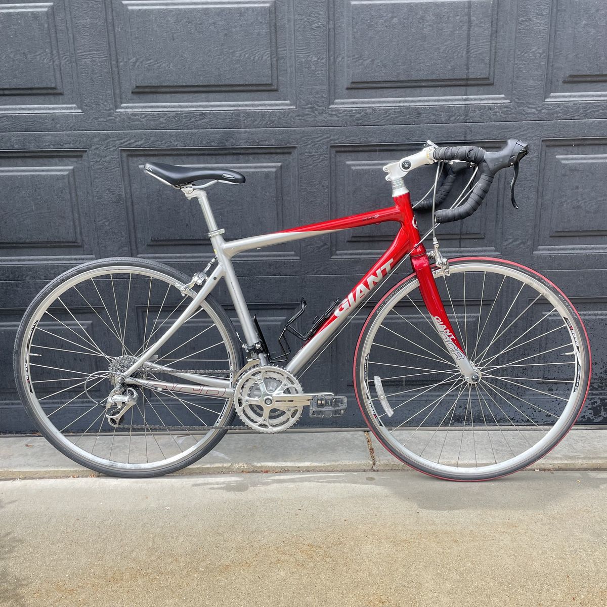 Giant OCR Road Bike - Medium